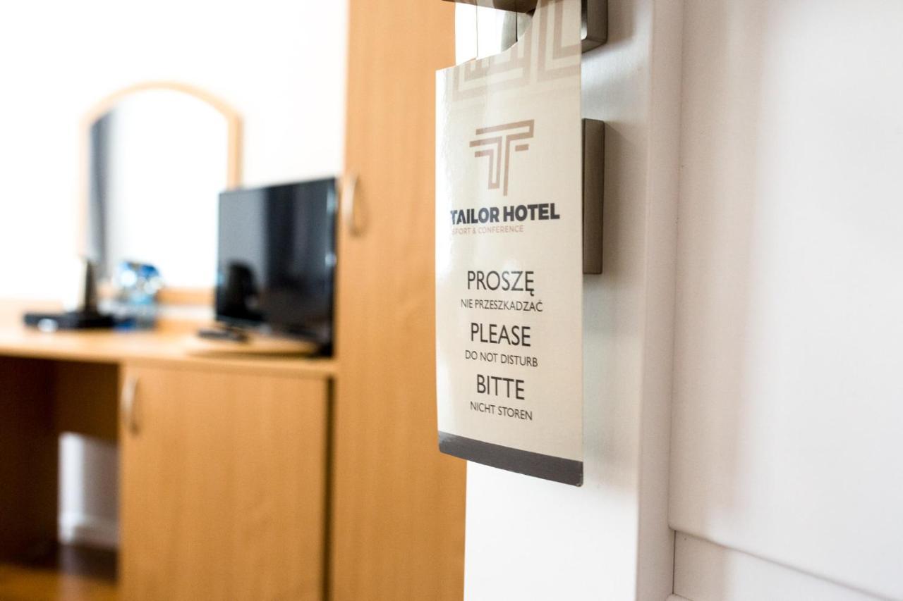Tailor Hotel Sport & Conference Morag Bagian luar foto